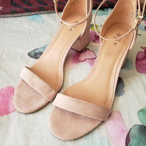 CAll it Spring suede heel